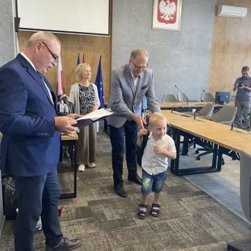 Gotowi do szkoły. Pierwszoklasiści otrzymali szkolne wyprawki