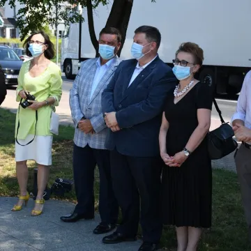 Piotrków Tryb.: wystawa o Solidarności otwarta