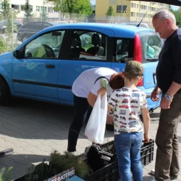 Mieszkańcy pozbywają się elektroodpadów