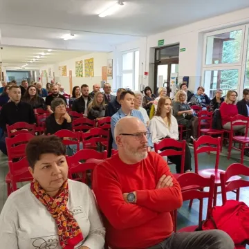 Marcin Wodo promował książkę „Ciemne plamy w Radomsku”