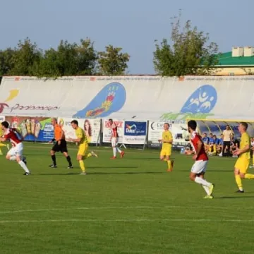 RKS przegrywa na własnym stadionie z Pogonią Grodzisk