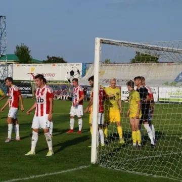 RKS przegrywa na własnym stadionie z Pogonią Grodzisk
