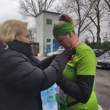 Bieg po schodach radomszczańskiego wieżowca. Wszystko dla WOŚP