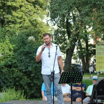 O miłości śpiewem