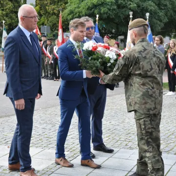 W Radomsku upamiętniono 77. rocznicę utworzenia KWP