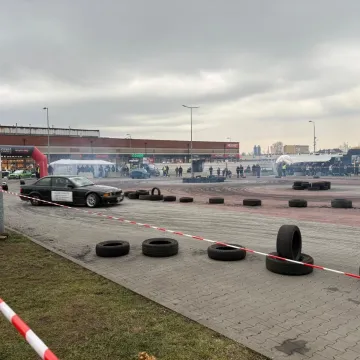 [WIDEO] Taxi Drift z grupą Squad Radomsko na rzecz WOŚP