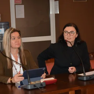 Radni rozmawiali o placówkach „KAMIL”