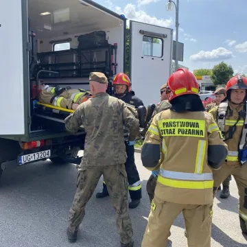 Symulacja wypadku i zarządzanie kryzysowe. Trening 9. Łódzkiej Brygady OT w Radomsku