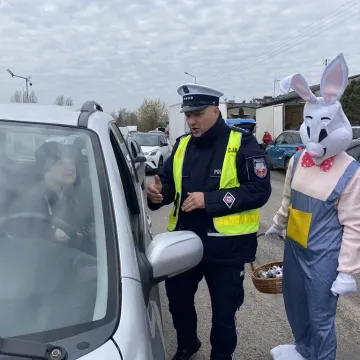 Świąteczny czas i większa czujność. Funkcjonariusze przypominali o bezpieczeństwie