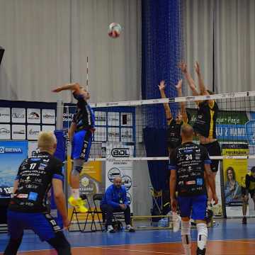 Emocje na parkiecie. METPRIM Volley Radomsko zwycięża ze Skrą II Bełchatów