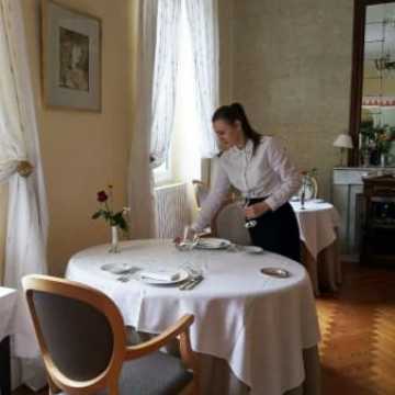 Hotelarze z Ekonomika kończą miesięczny staż we Francji