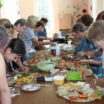 Piknik integracyjny dzieci i seniorów RUTW SAN
