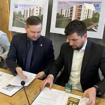 Umowa na budowę bloków SIM w Radomsku została podpisana