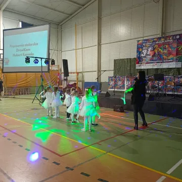 WOŚP 2023: W Gomunicach kwestuje m.in. wąż oraz legwan Stefan