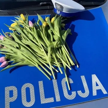 Kobieta za kierownicą łagodzi obyczaje, czyli Dzień Kobiet z radomszczańską policją