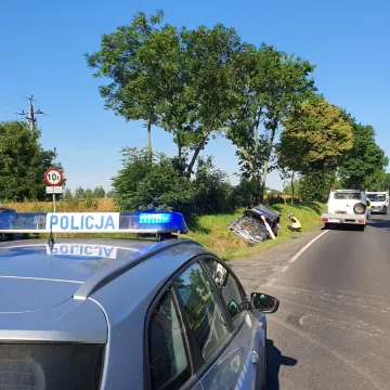 [AKTUALIZACJA] Gm. Ładzice: dwa samochody dachowały