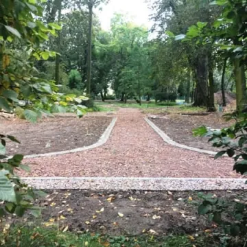 Trwa rewaloryzacja parku Świętojańskiego