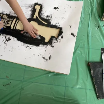 Radomszczańskie pejzaże oczami dzieci. Warsztaty prof. Wiatra w Muzeum w Radomsku