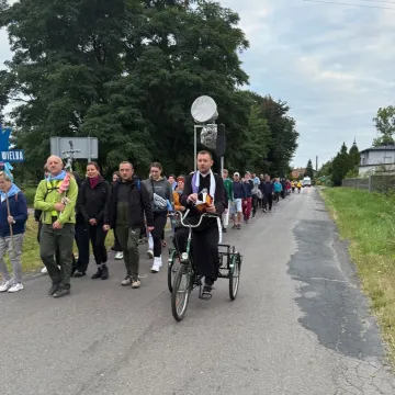 Z Lgoty Wielkiej na Jasną Górę