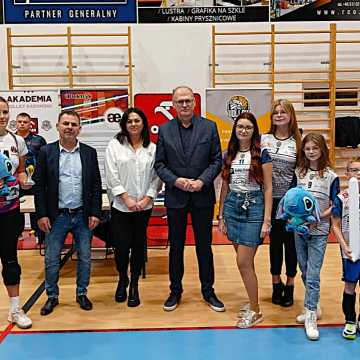 Historyczny moment. Siatkarki Volley Radomsko odnoszą pierwsze zwycięstwo w III lidze