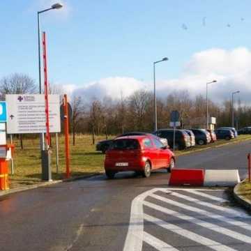 Jak działa nowy system parkingowy Szpitala Powiatowego w Radomsku?