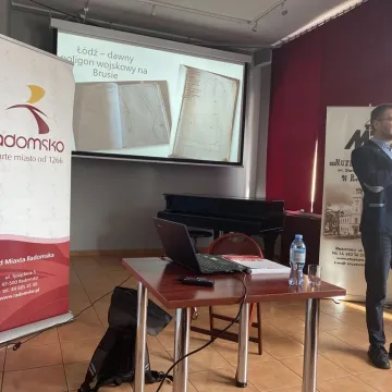 [WIDEO] Poszukiwania szczątków kapitana Stanisława Sojczyńskiego-Warszyca. Wykład dr Krzysztofa Latochy w Muzeum Regionalnym w Radomsku