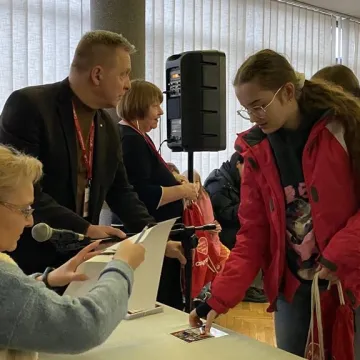 Wolontariusze WOŚP w Radomsku odebrali identyfikatory