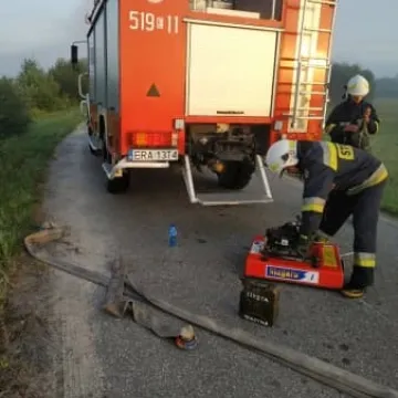 Pożar 50 balotów siana w Kuźnicy