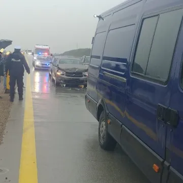 Trzy samochody zderzyły się na DK1 niedaleko Kamieńska