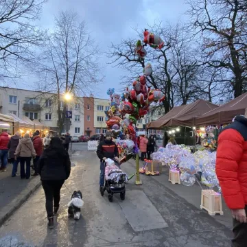 Plac 3 Maja w Radomsku zamienił się w świąteczne miasteczko