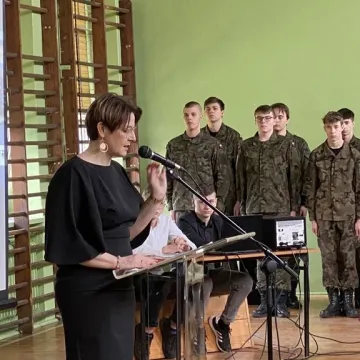 W ZSP w Kamieńsku oddano do użytku wirtualną strzelnicę