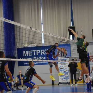 Wygrana i awans na pierwsze miejsce w tabeli METPRIM Volley Radomsko