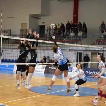 Wygrana po tie-breaku. Volley Radomsko-Volley Opoczno 3:2