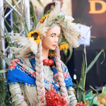 Lokalne tradycje w centrum uwagi podczas święta ziemniaka w Dmeninie