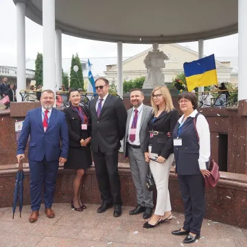 Władze powiatu radomszczańskiego na urodzinach miasta Równe