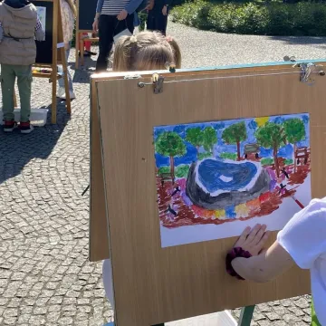 „Kocham moje miasto”. Wizje Radomska oczami przedszkolaków