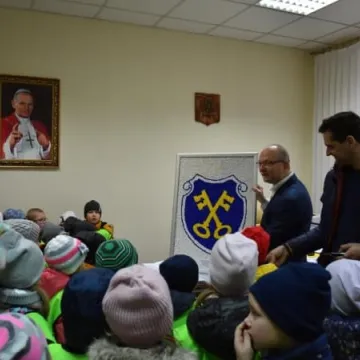 Przedszkolaki z wizytą u Burmistrza Kamieńska