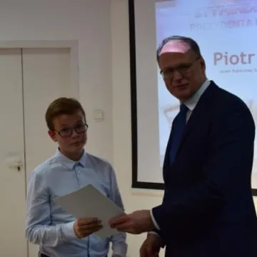 Najzdolniejsi uczniowie otrzymali stypendia prezydenta