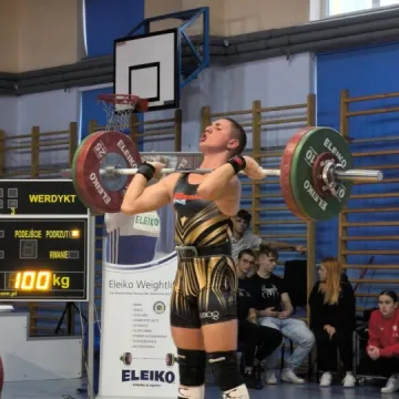 Herosi z Radomska z medalami w Dobryszycach