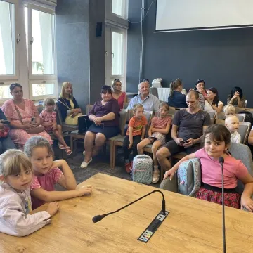 Gotowi do szkoły. Pierwszoklasiści otrzymali szkolne wyprawki