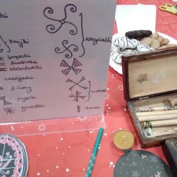 Pisanki i pająki ludowe ożywiły tradycję w Gidlach