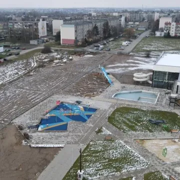 Odbiory techniczne nowego basenu wstrzymane. Ujawniono kilkaset usterek