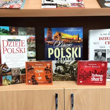 966. Chrzest Polski - wystawa w bibliotece w Radomsku