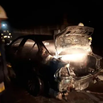 Pożar samochodu w Kodrębie