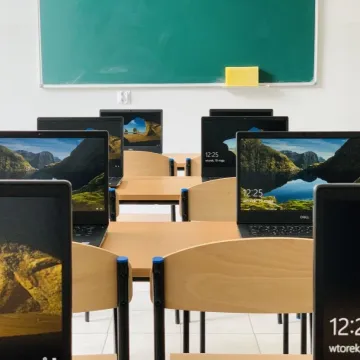 Komputery w nagrodę dla „Mechanika”