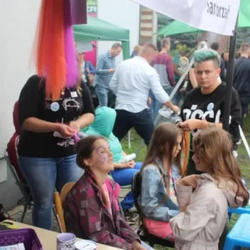 Bawili się na festynie parafialnym