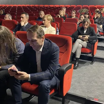 [WIDEO] Spotkania przedsiębiorców w Radomsku: Jak skorzystać z funduszy unijnych i rozwijać biznes