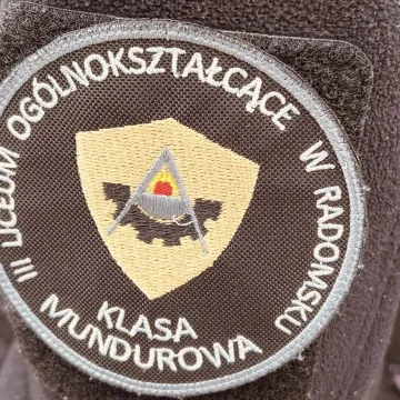 Manewry klas mundurowych ZSP 1 w Radomsku