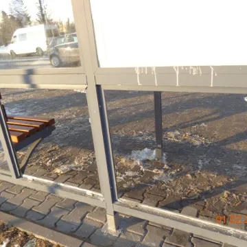 Piotrków Tryb.: „NIE” dla dewastacji przystanków