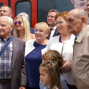 Pociąg „Warszyc” wjechał na peron w Radomsku